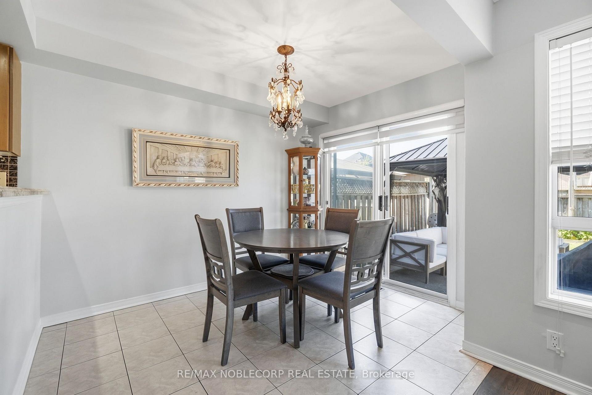Photo 14 of 88 Humbershed Crescent, Caledon, Bolton West — HOMEH