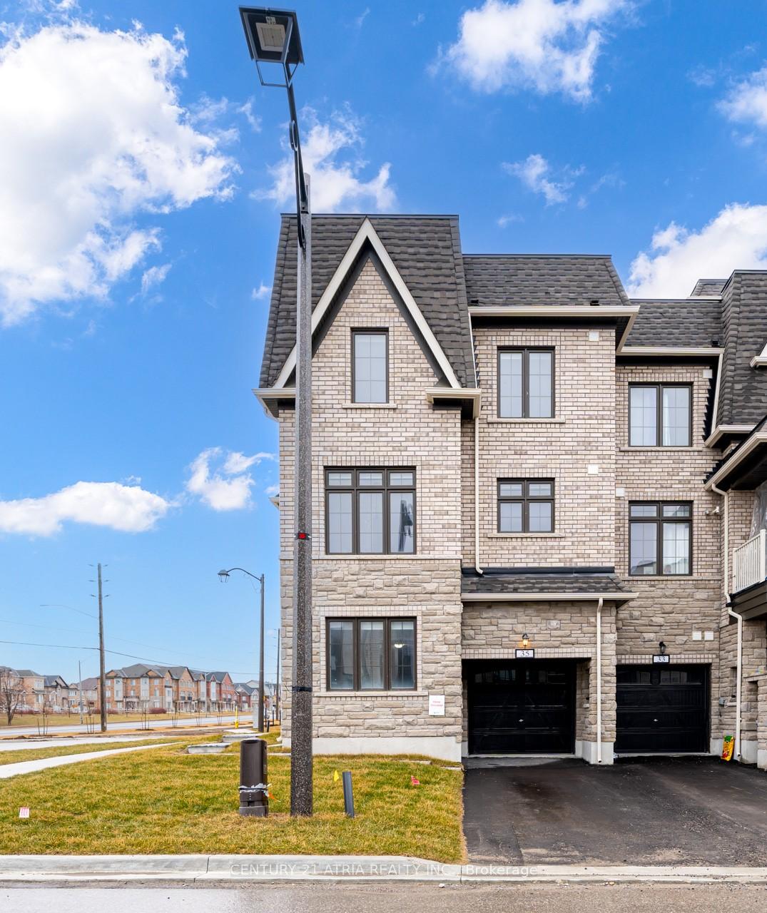 Photo 3 of 35 Gilbert Wright Avenue, Markham, Angus Glen — HOMEH