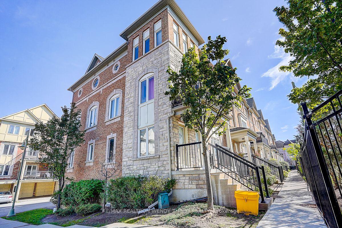 Photo 2 of 88 Louisbourg Way, Markham, Greensborough — HOMEH