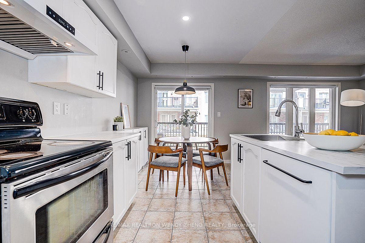 Photo 18 of 88 Louisbourg Way, Markham, Greensborough — HOMEH
