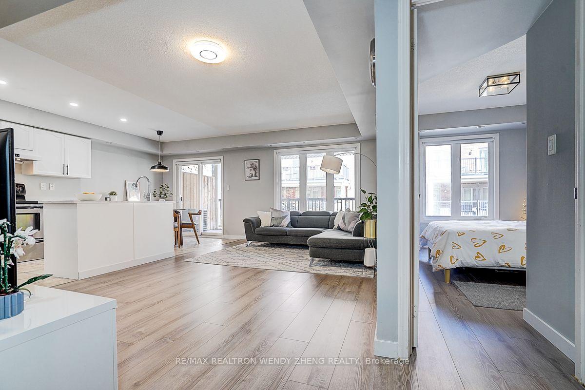Photo 28 of 88 Louisbourg Way, Markham, Greensborough — HOMEH