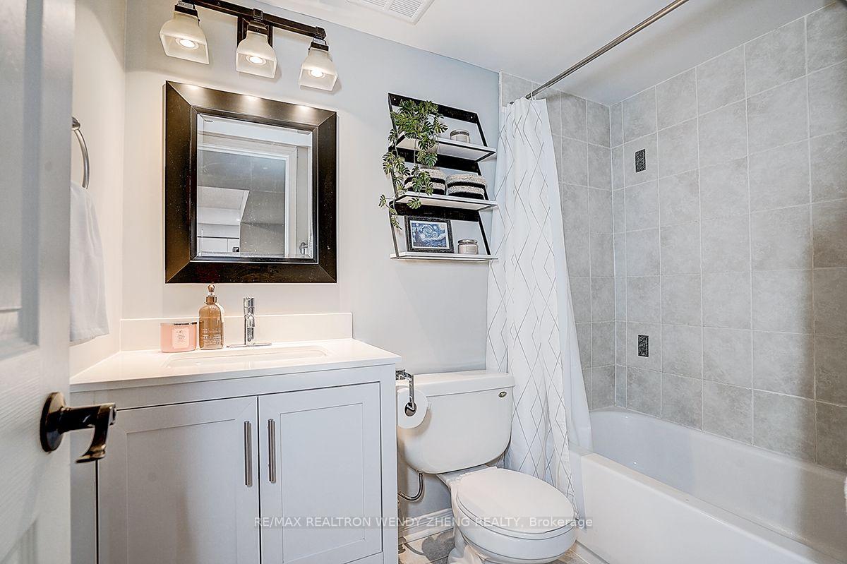 Photo 32 of 88 Louisbourg Way, Markham, Greensborough — HOMEH