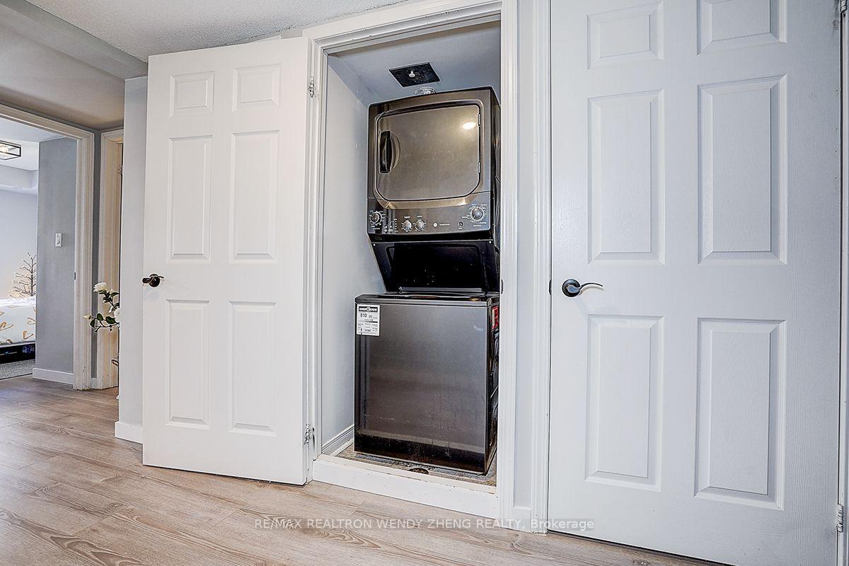 Photo 34 of 88 Louisbourg Way, Markham, Greensborough — HOMEH