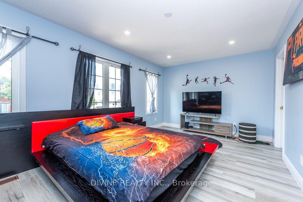 Photo 29 of 4911 Maxine Place, Mississauga, Hurontario — HOMEH