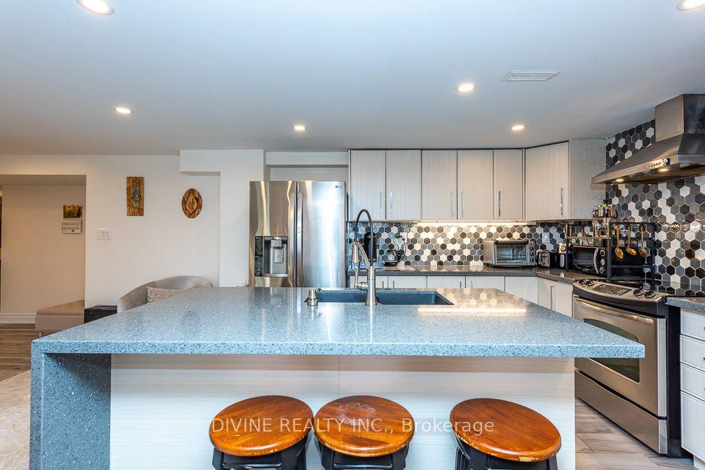 Photo 41 of 4911 Maxine Place, Mississauga, Hurontario — HOMEH