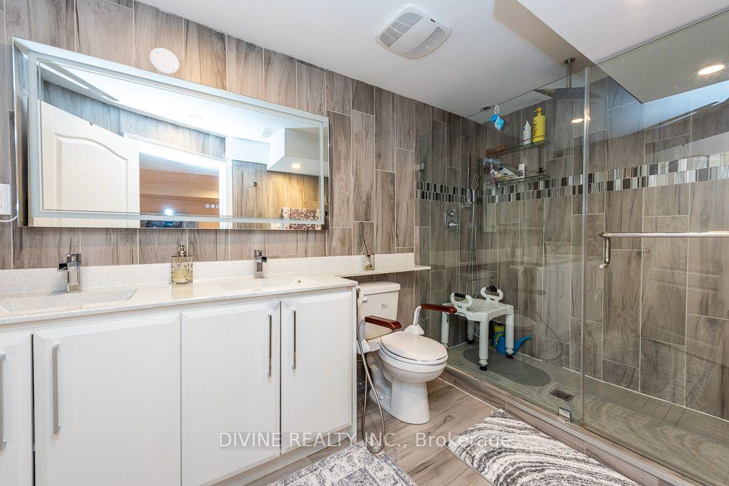 Photo 43 of 4911 Maxine Place, Mississauga, Hurontario — HOMEH