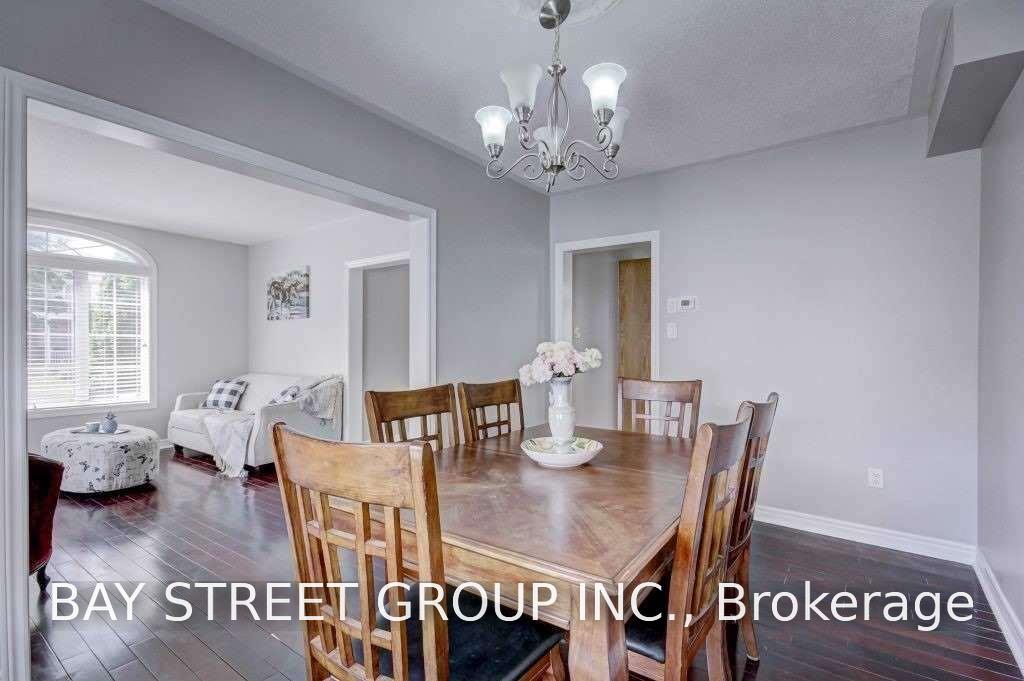 Photo 9 of Unit Upper, 45 Whitewash Way, Brampton, Fletcher's Creek Village — HOMEH
