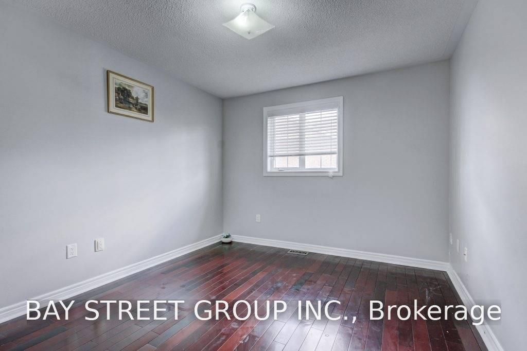 Photo 12 of Unit Upper, 45 Whitewash Way, Brampton, Fletcher's Creek Village — HOMEH