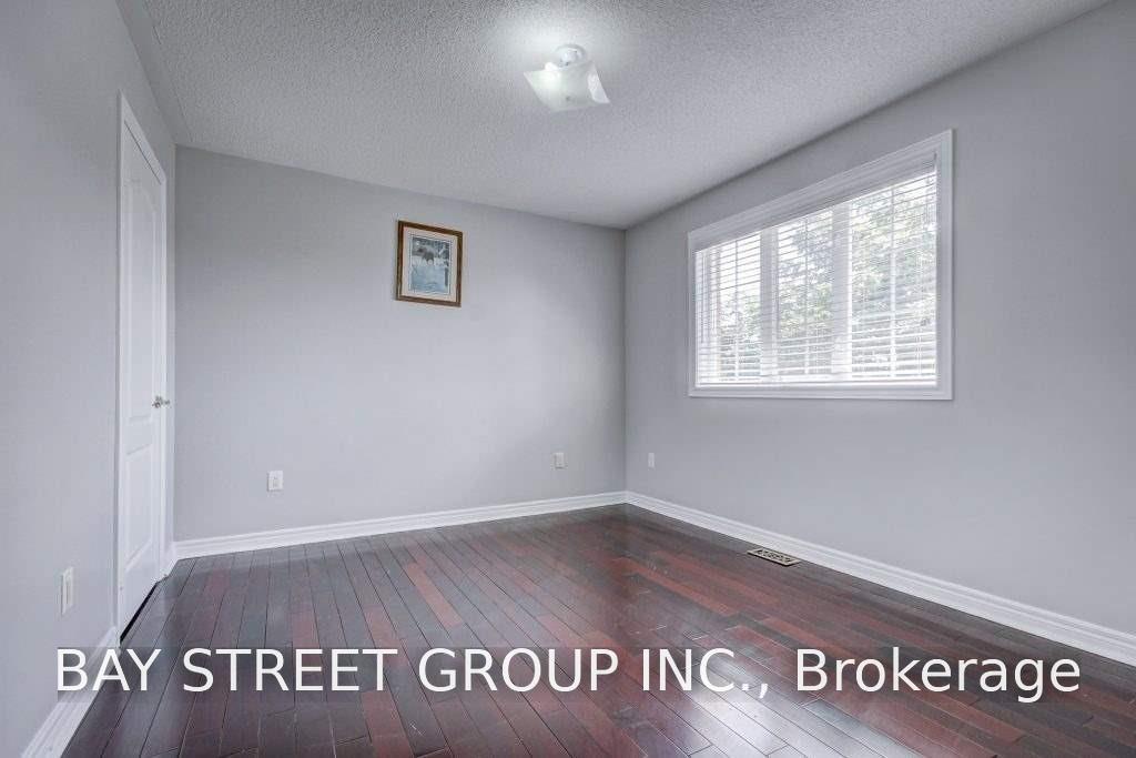 Photo 15 of Unit Upper, 45 Whitewash Way, Brampton, Fletcher's Creek Village — HOMEH