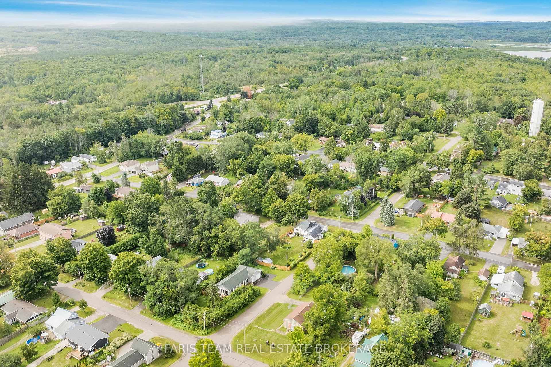Photo 11 of 305 Ouida Street, Tay, Waubaushene — HOMEH