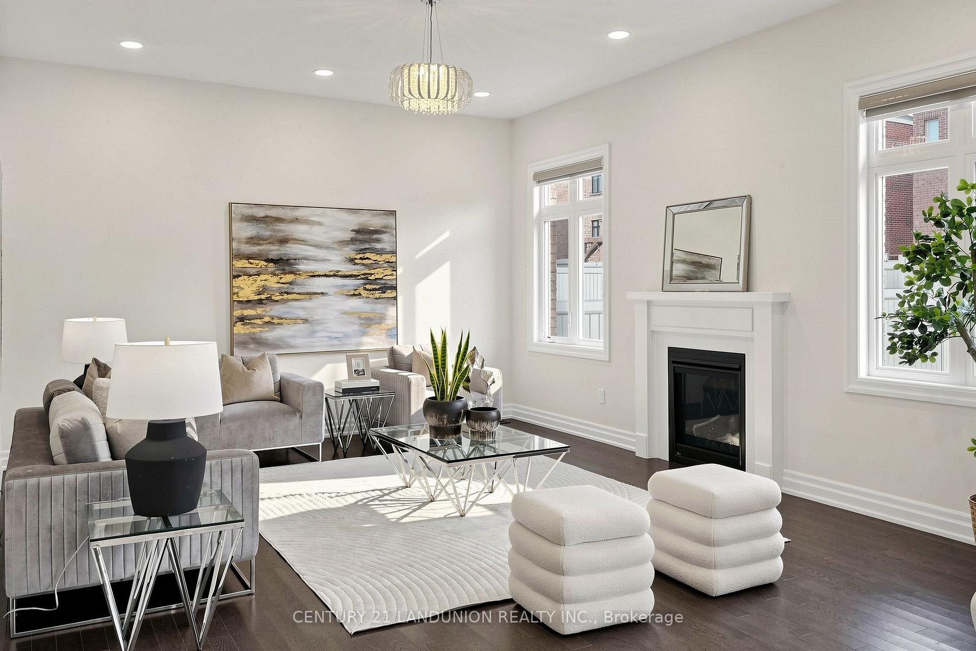 Photo 13 of 211 Touch Gold Crescent, Aurora, Bayview Southeast — HOMEH