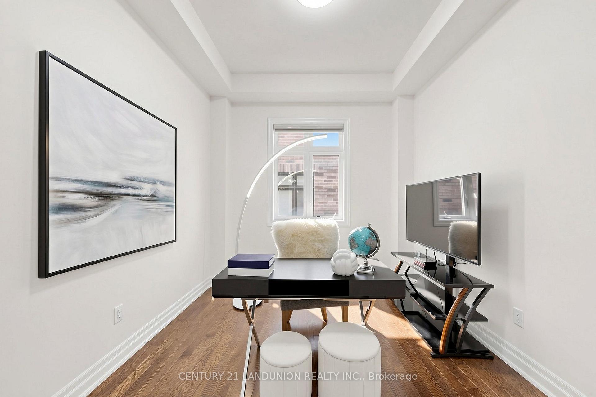 Photo 20 of 211 Touch Gold Crescent, Aurora, Bayview Southeast — HOMEH