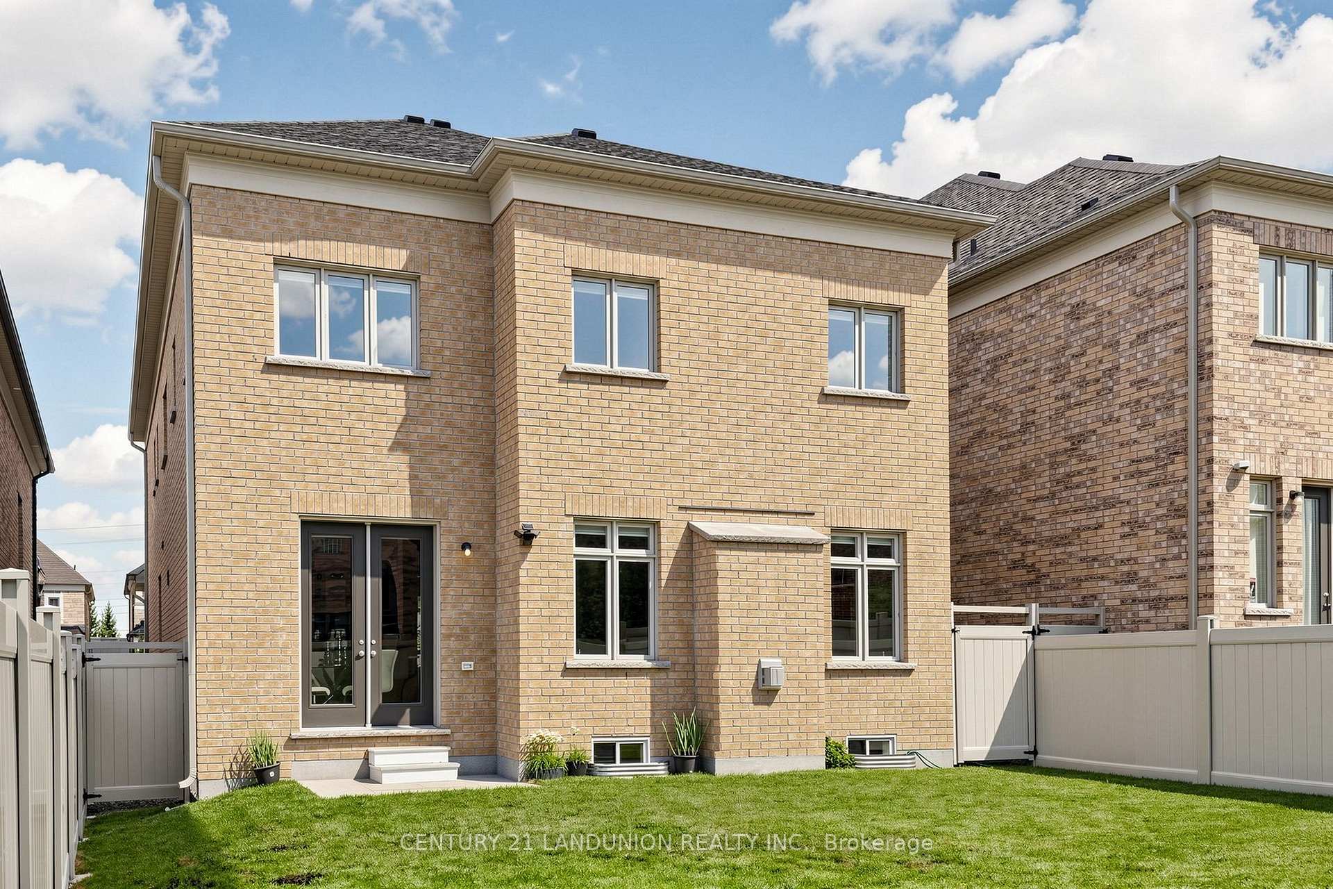 Photo 48 of 211 Touch Gold Crescent, Aurora, Bayview Southeast — HOMEH