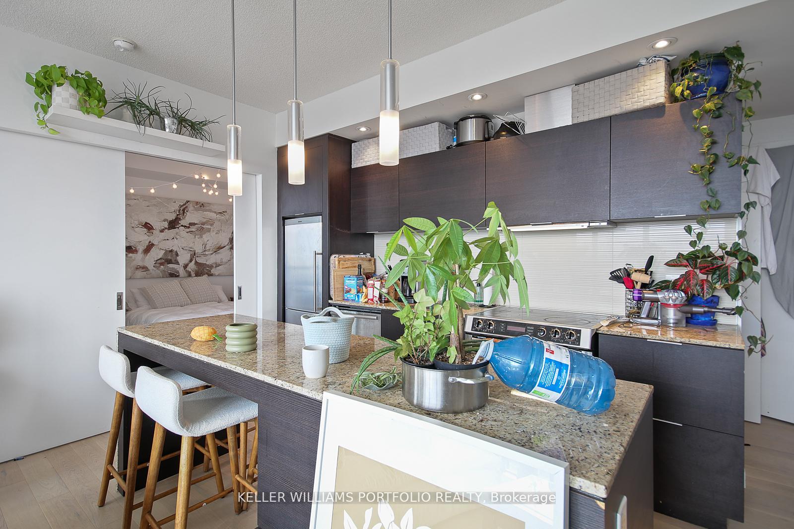 Photo 9 of Unit 2209, 8 Charlotte Street, Toronto, Waterfront Communities — HOMEH