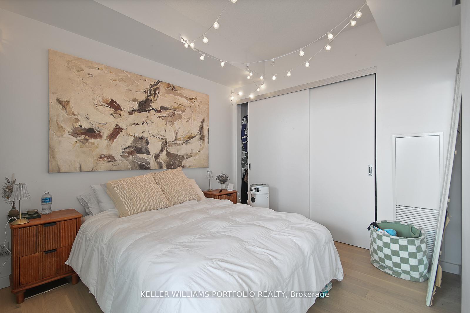Photo 18 of Unit 2209, 8 Charlotte Street, Toronto, Waterfront Communities — HOMEH