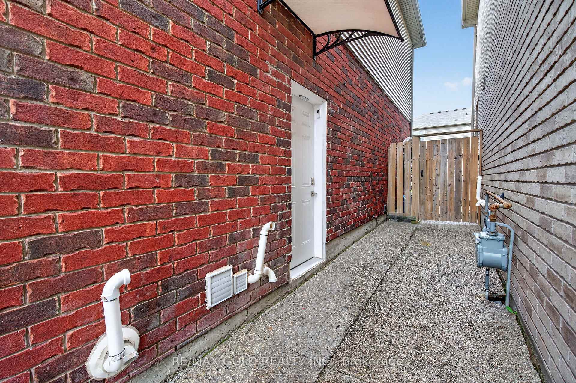Photo 43 of 56 Chamomile Drive, Hamilton, Eleanor — HOMEH