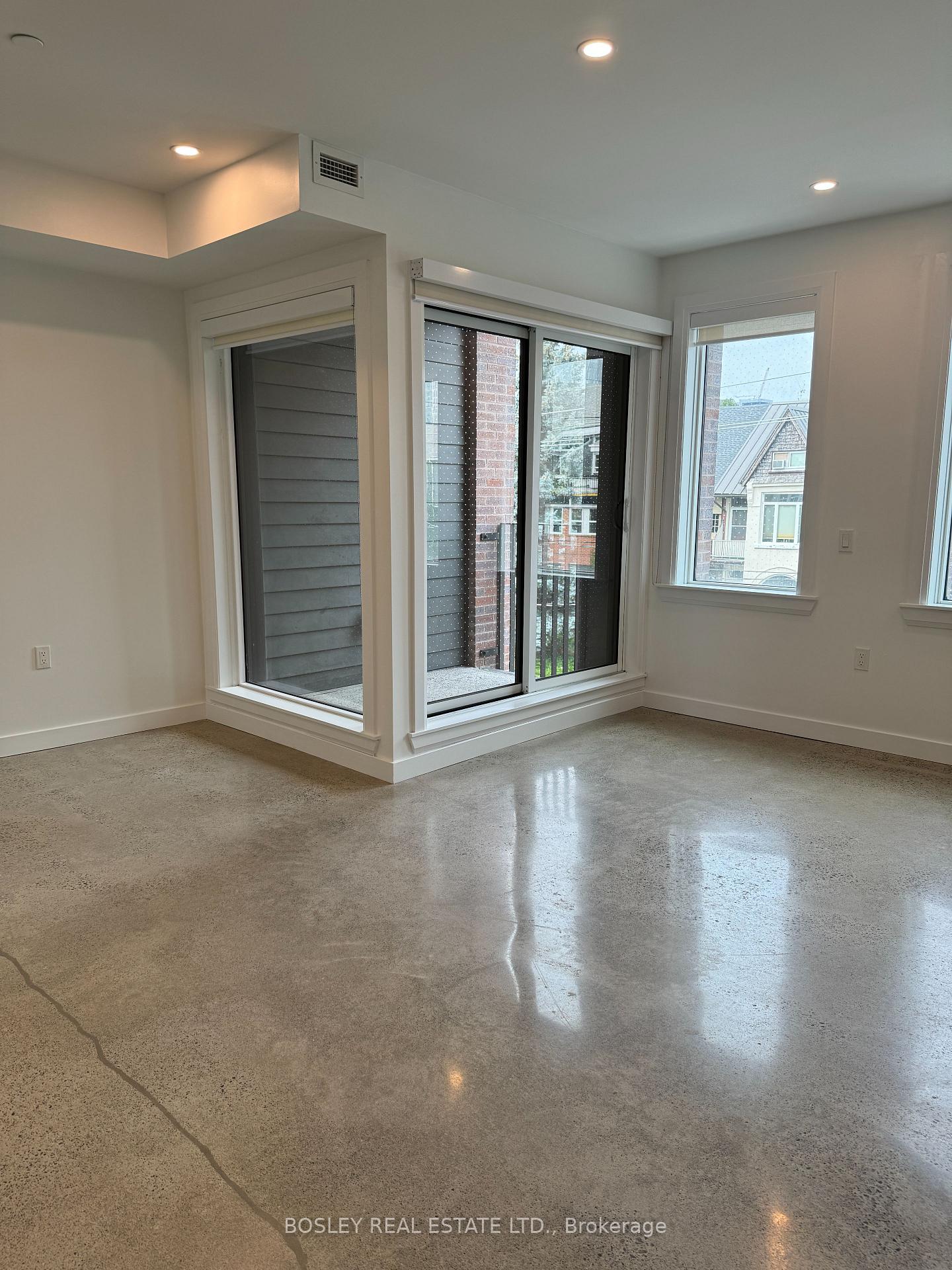 Photo 4 of Unit 25, 41 River Street, Toronto, Regent Park — HOMEH