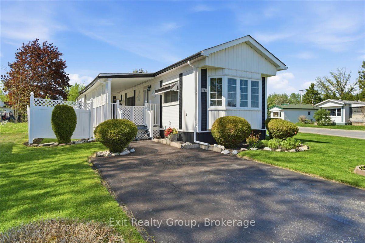Photo of 5 Chapel Boulevard