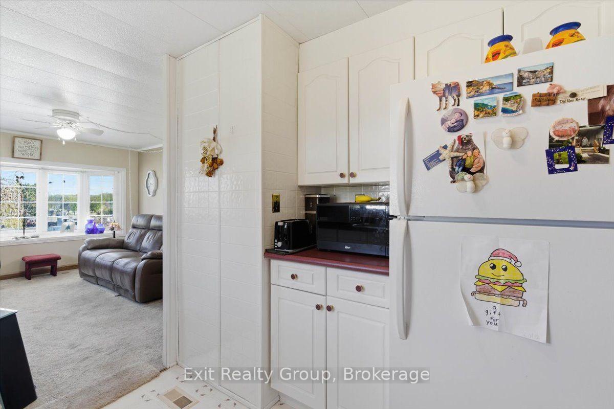 Photo 14 of 5 Chapel Boulevard, Quinte West, Sidney Ward — HOMEH
