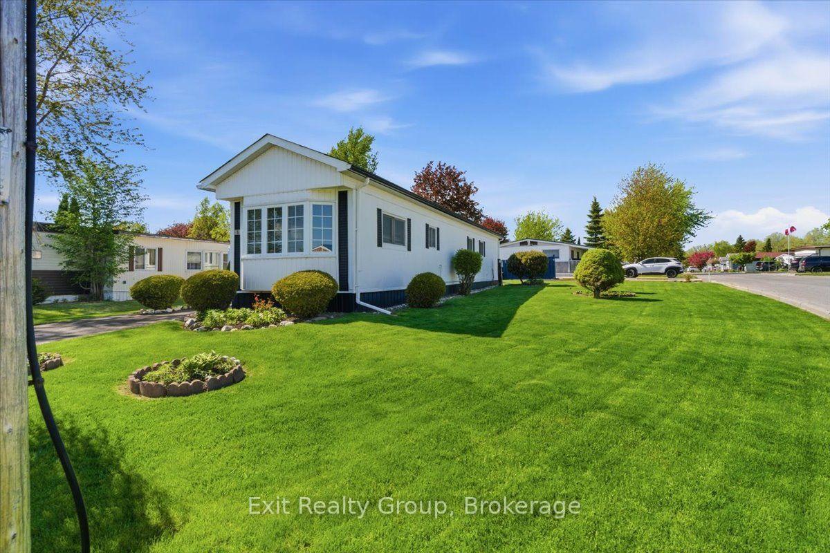 Photo 40 of 5 Chapel Boulevard, Quinte West, Sidney Ward — HOMEH