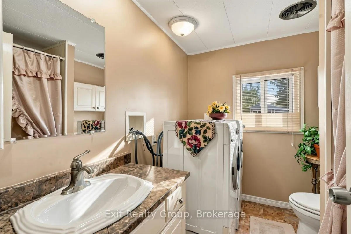 Photo 23 of 5 Chapel Boulevard, Quinte West, Sidney Ward — HOMEH