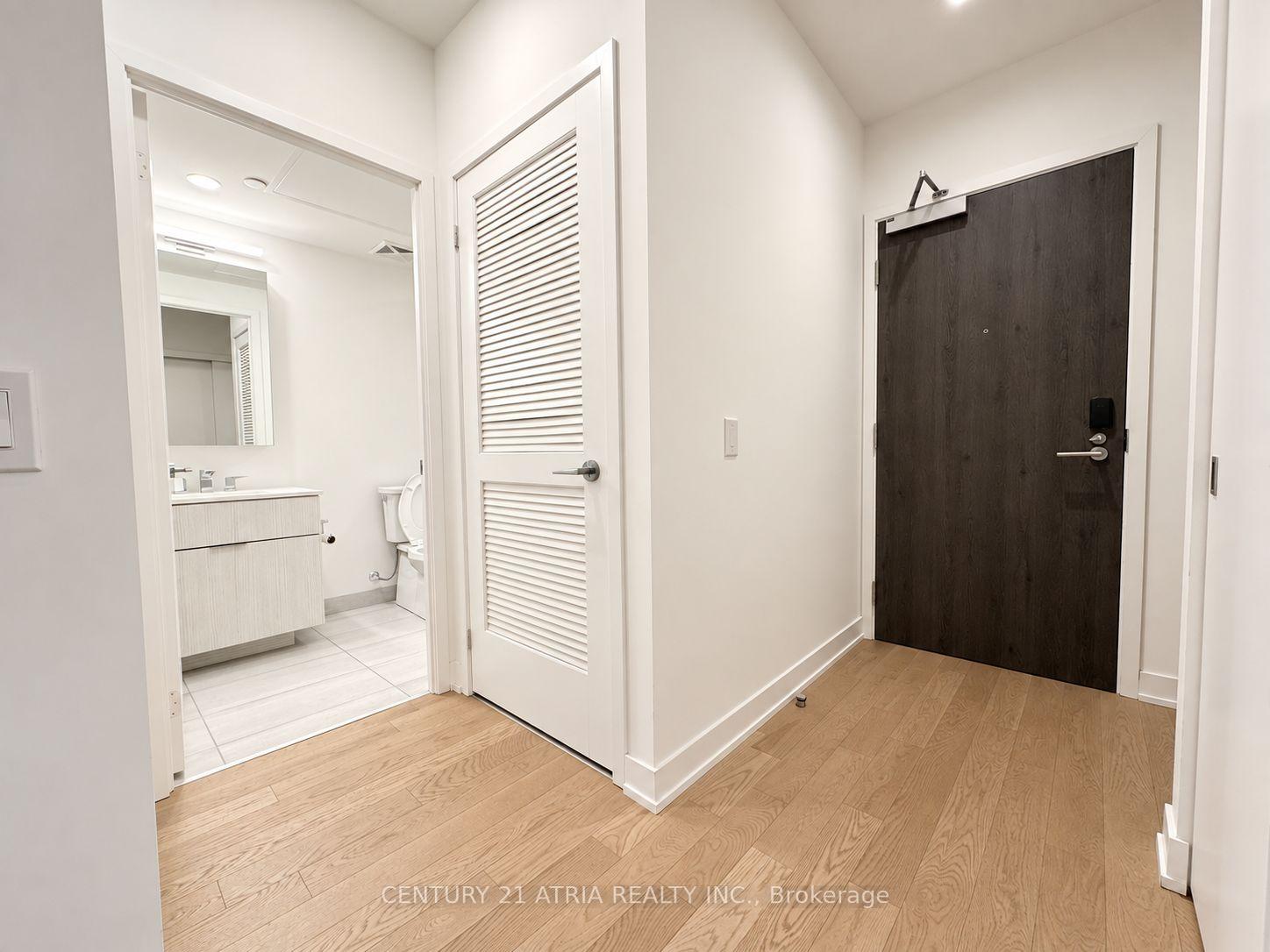 Photo 4 of Unit 407, 25 Richmond Street, Toronto, Church-Yonge Corridor — HOMEH