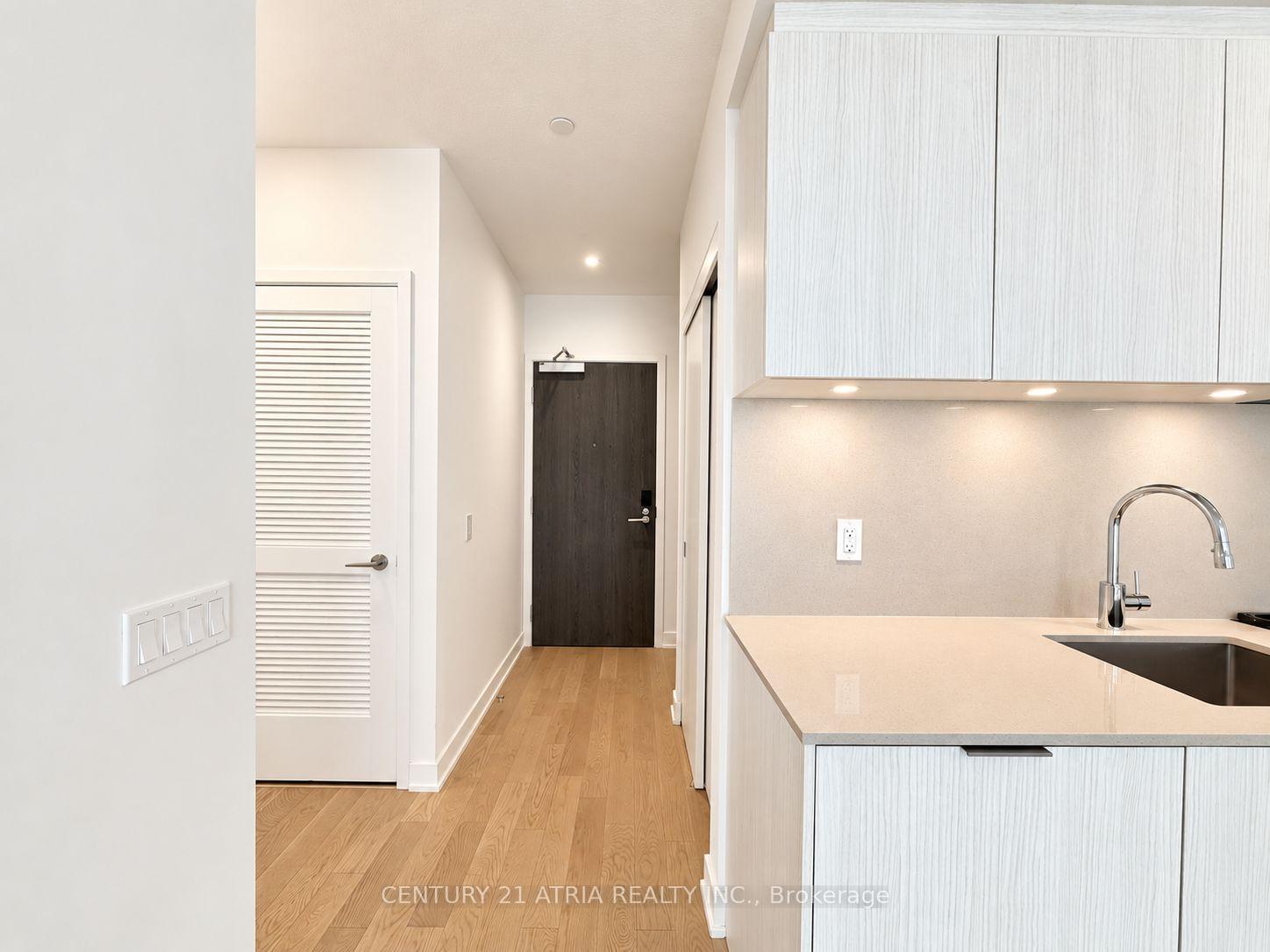 Photo 5 of Unit 407, 25 Richmond Street, Toronto, Church-Yonge Corridor — HOMEH
