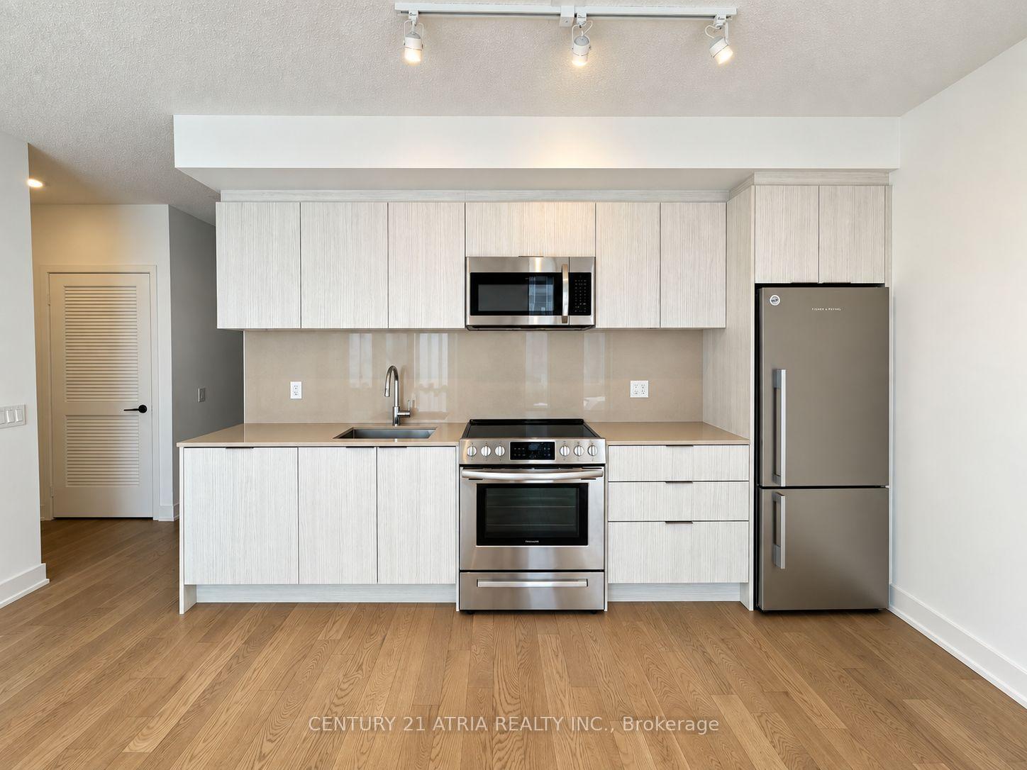 Photo 9 of Unit 407, 25 Richmond Street, Toronto, Church-Yonge Corridor — HOMEH