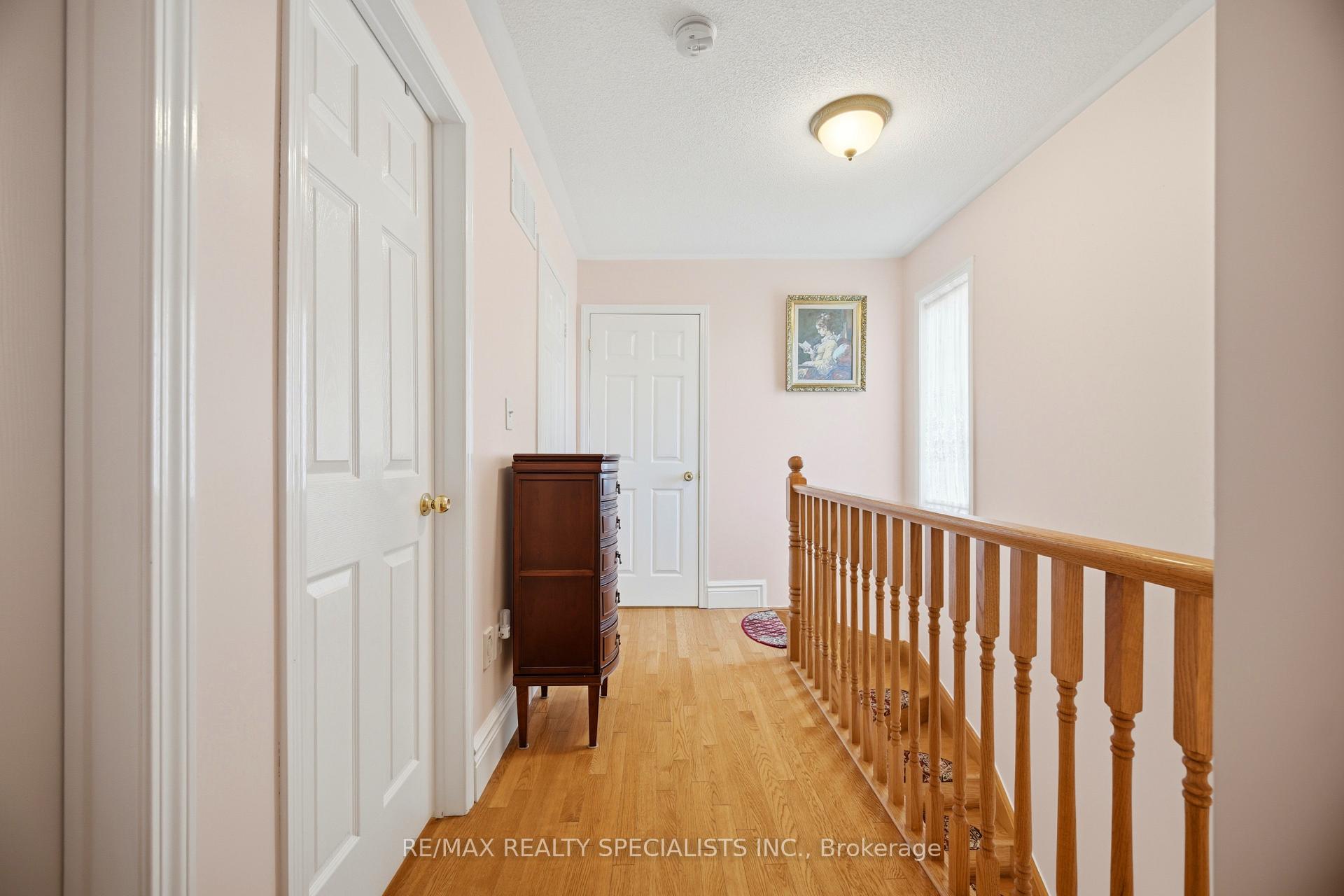 Photo 21 of Unit 1, 3071 Treadwells Drive, Mississauga, Applewood — HOMEH