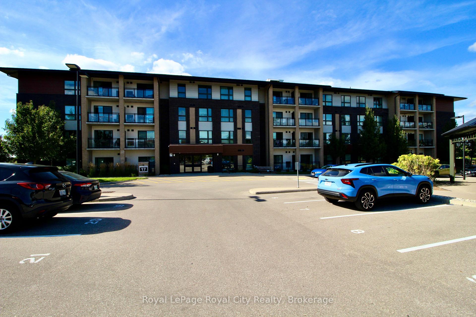 Photo 2 of 17 Kay Crescent, Guelph, Pineridge/Westminster Woods — HOMEH