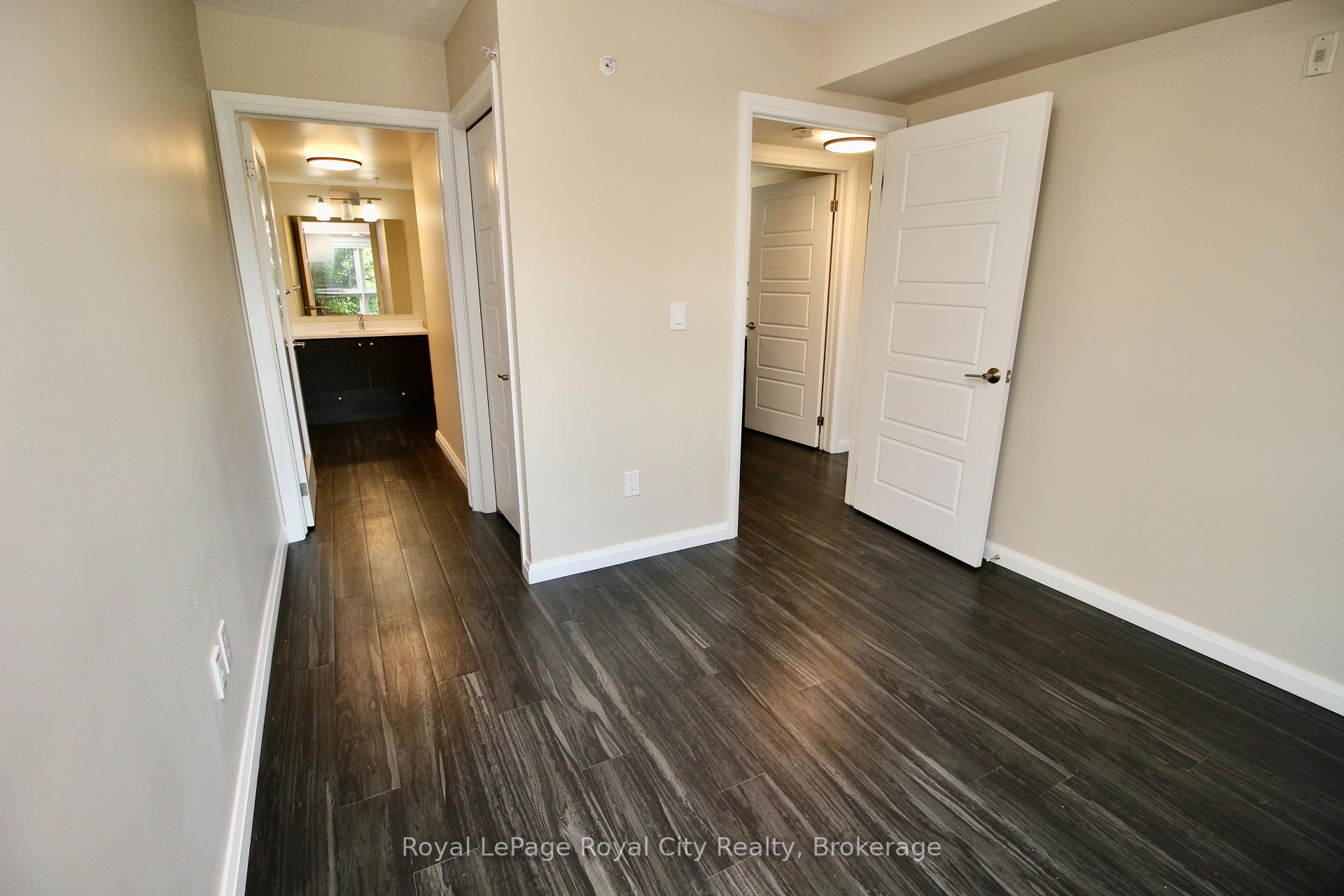 Photo 11 of 17 Kay Crescent, Guelph, Pineridge/Westminster Woods — HOMEH