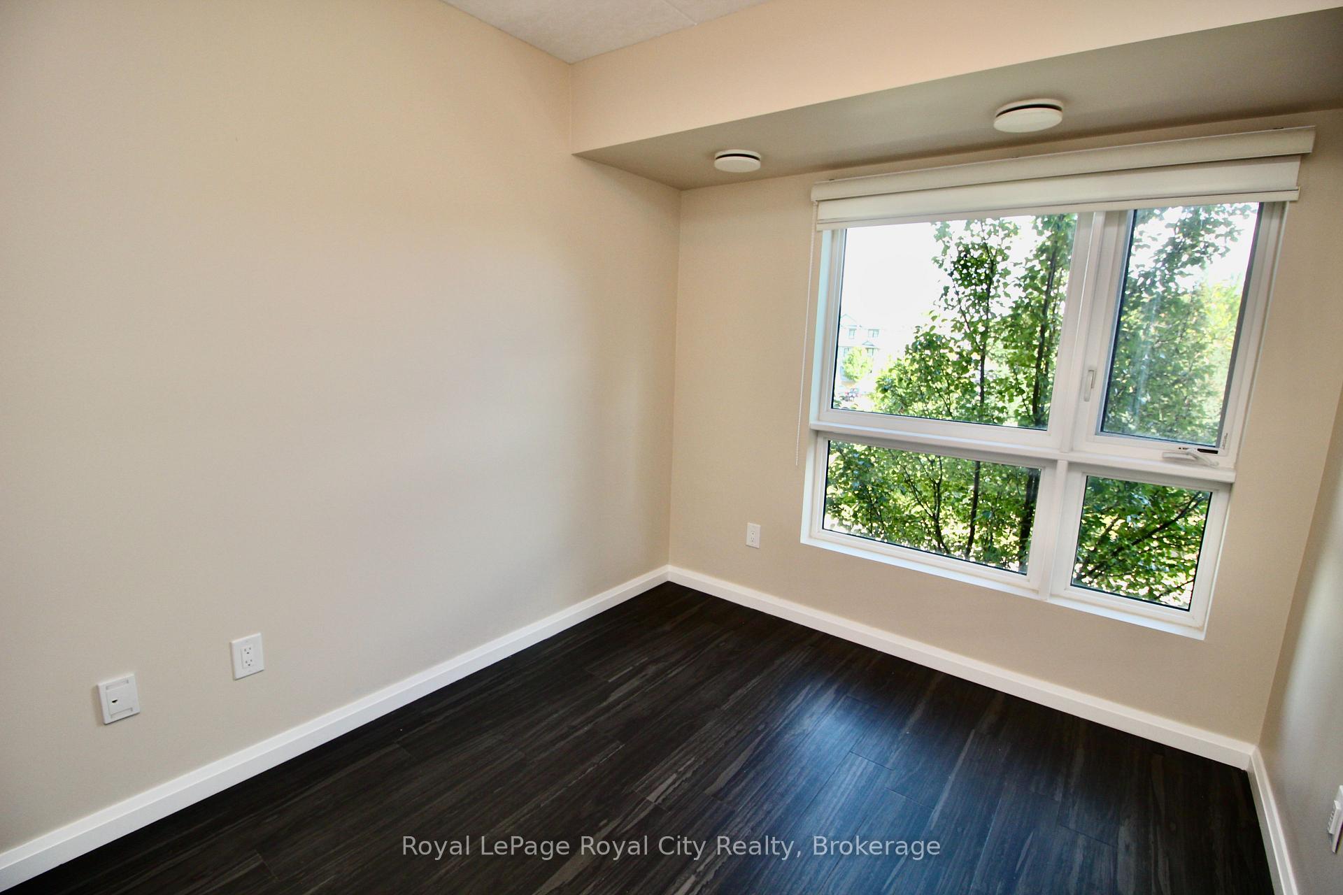Photo 15 of 17 Kay Crescent, Guelph, Pineridge/Westminster Woods — HOMEH