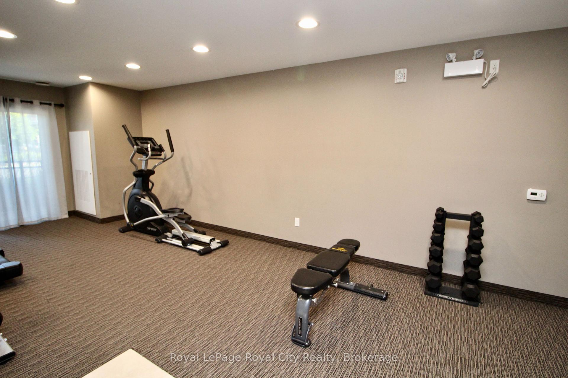 Photo 21 of 17 Kay Crescent, Guelph, Pineridge/Westminster Woods — HOMEH
