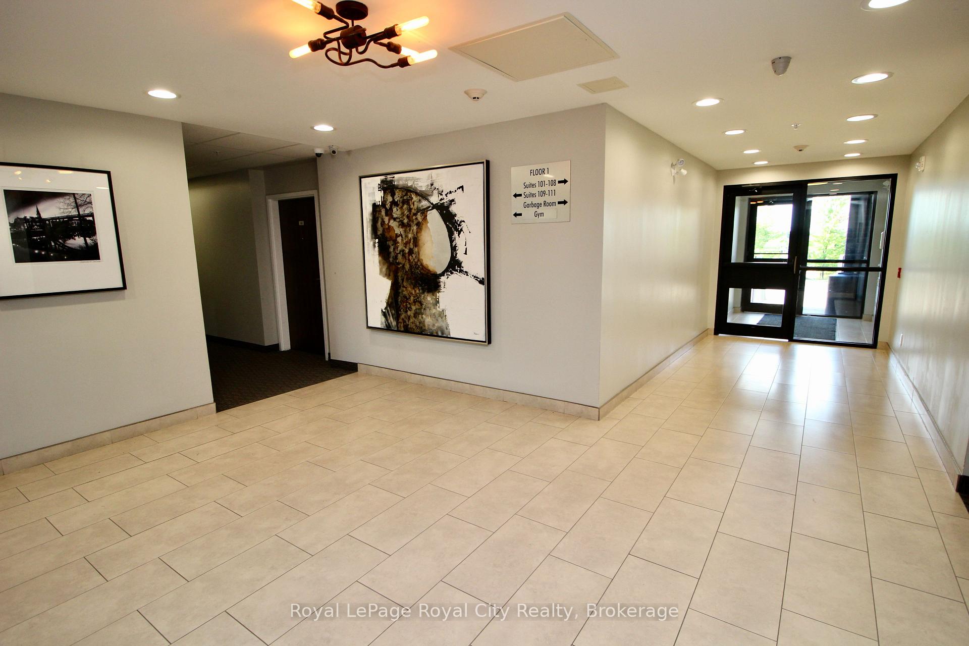 Photo 24 of 17 Kay Crescent, Guelph, Pineridge/Westminster Woods — HOMEH