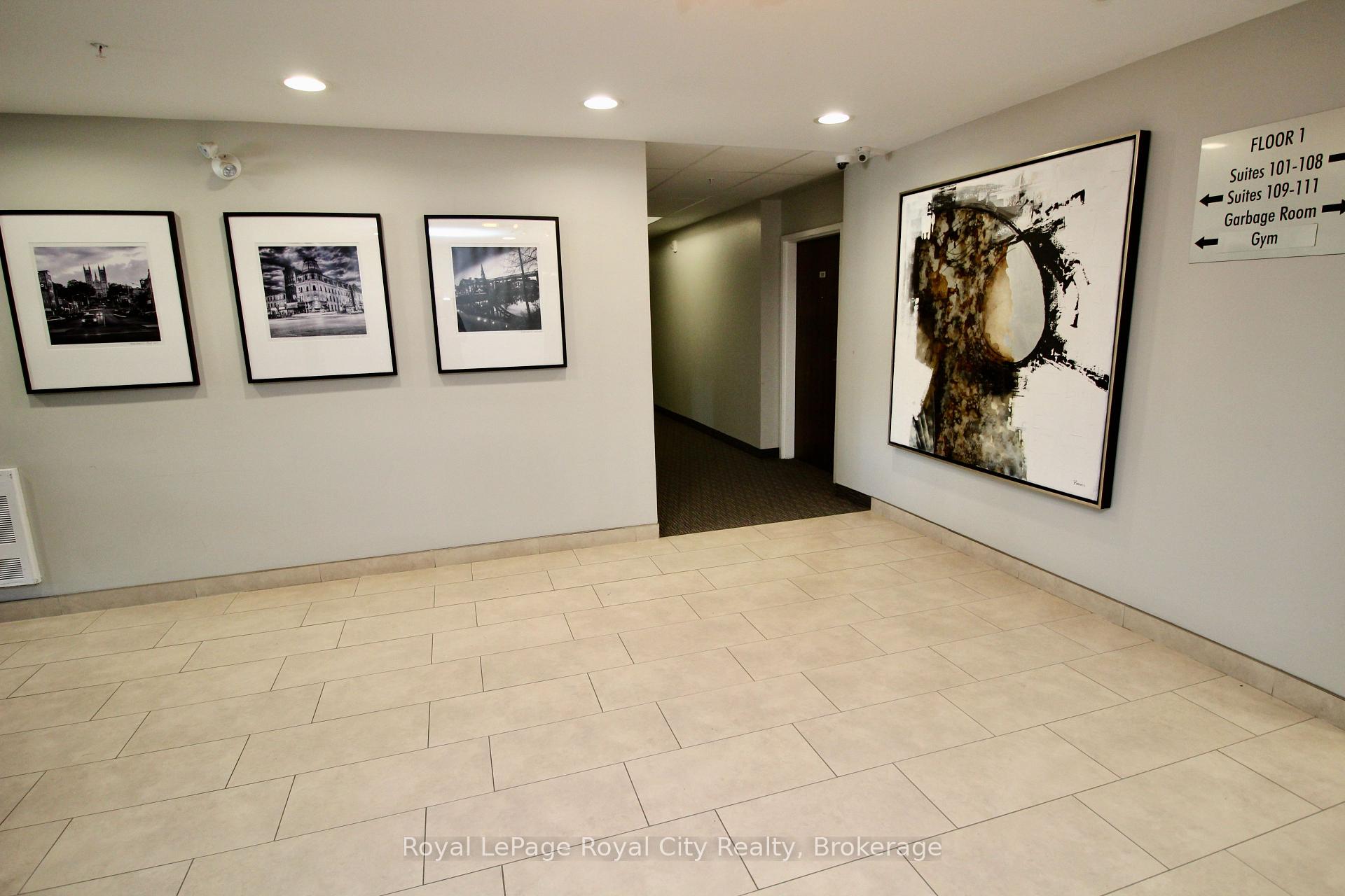 Photo 25 of 17 Kay Crescent, Guelph, Pineridge/Westminster Woods — HOMEH