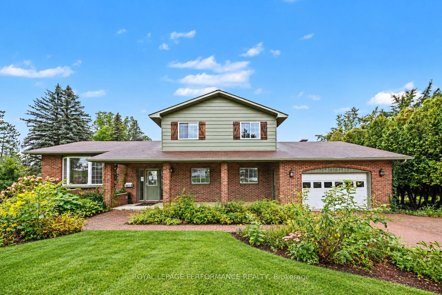 Front of 3494 Marydale Avenue