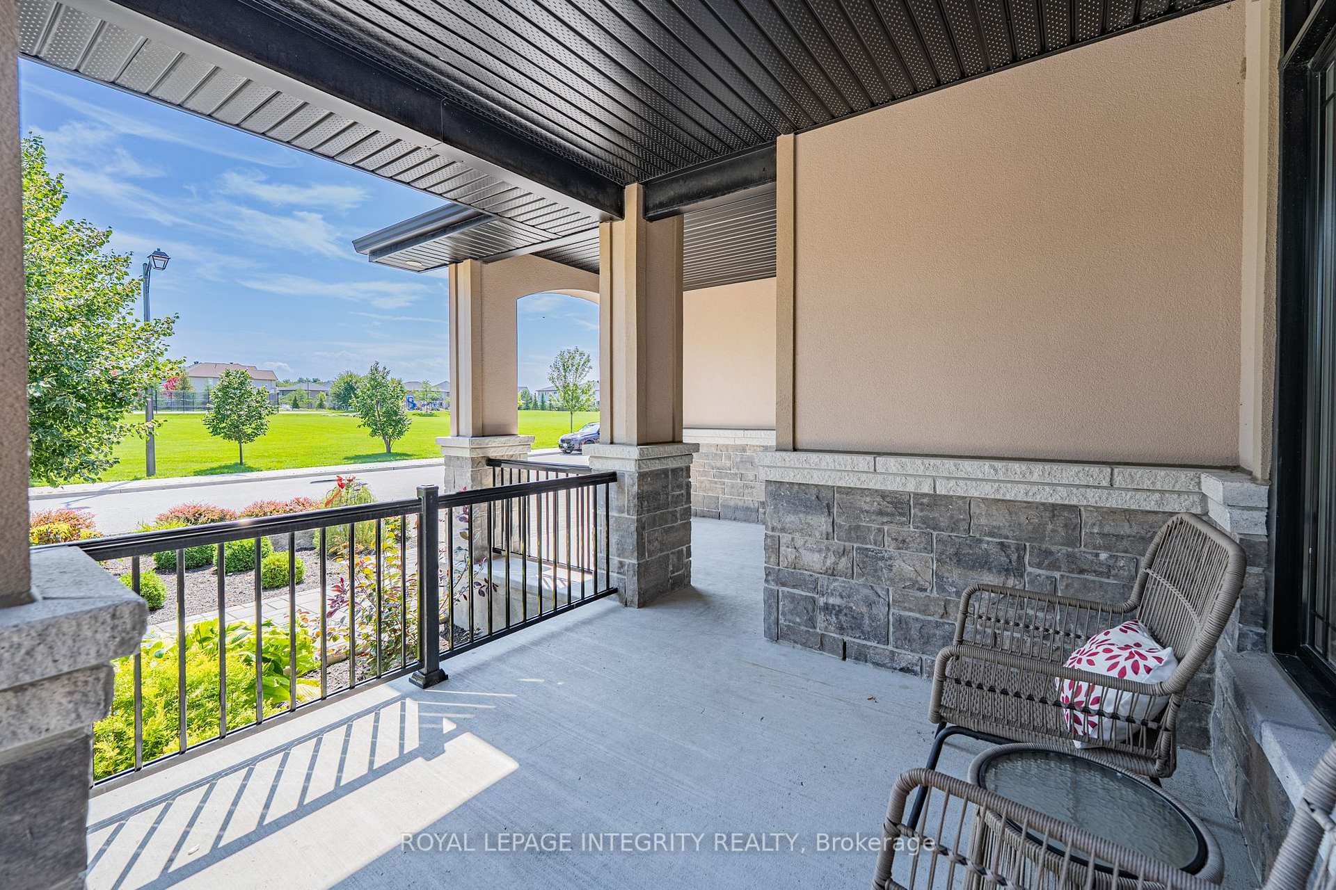 Photo 3 of 176 Escarpment Crescent, Ottawa, Kanata - Kanata Lakes/Heritage Hills — HOMEH