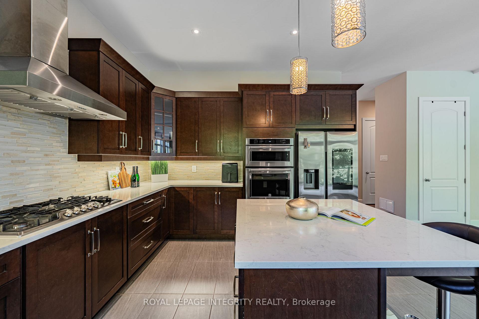 Photo 16 of 176 Escarpment Crescent, Ottawa, Kanata - Kanata Lakes/Heritage Hills — HOMEH