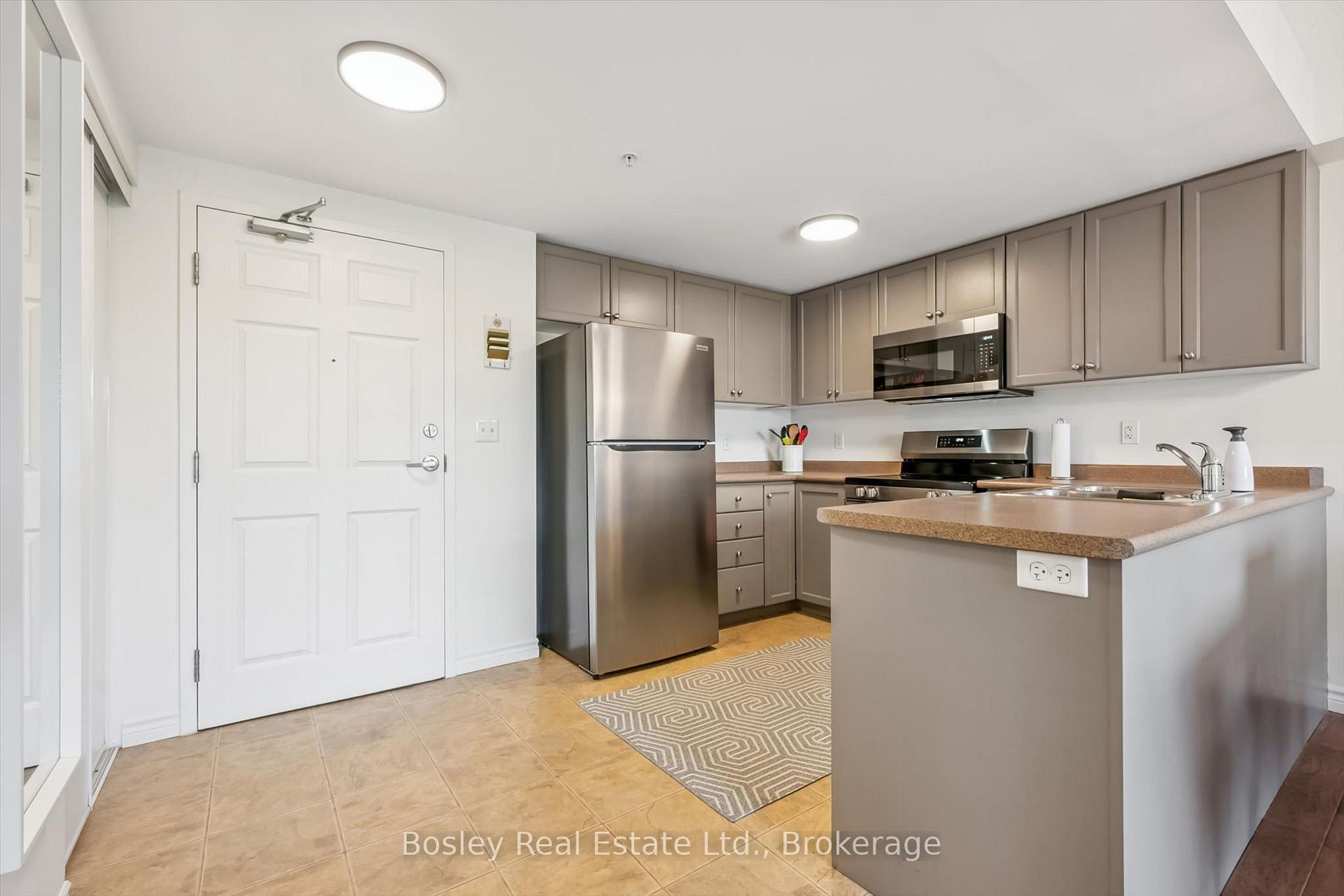 Photo 3 of Unit 214, 19 Waterford Drive, Guelph, Pineridge/Westminster Woods — HOMEH