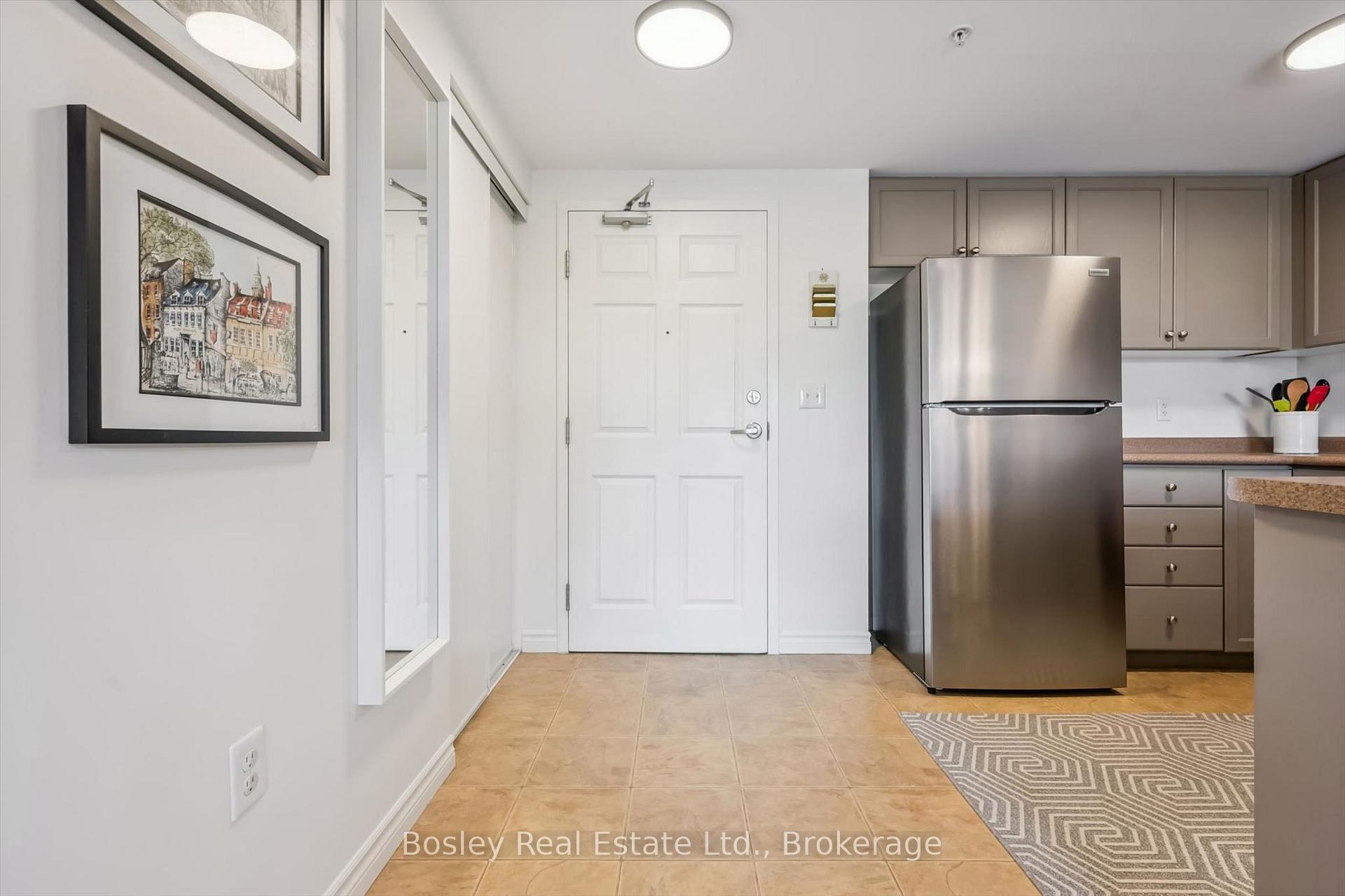 Photo 4 of Unit 214, 19 Waterford Drive, Guelph, Pineridge/Westminster Woods — HOMEH