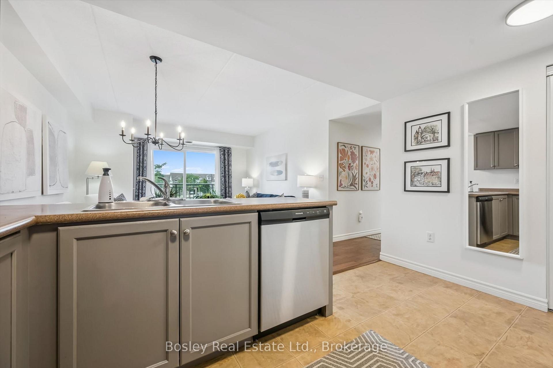 Photo 9 of Unit 214, 19 Waterford Drive, Guelph, Pineridge/Westminster Woods — HOMEH