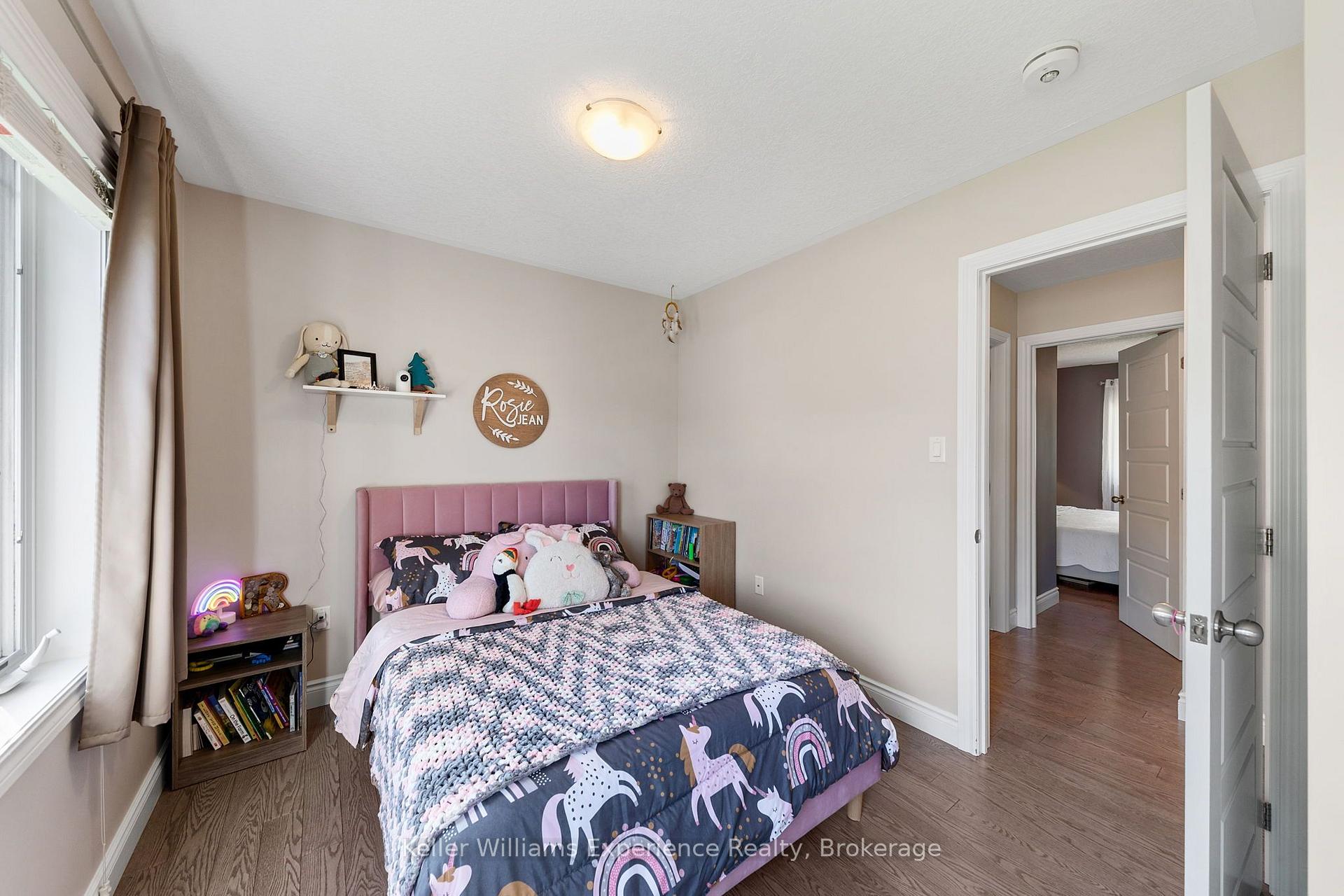 Photo 19 of 98 Anderson Crescent, Tay, Victoria Harbour — HOMEH