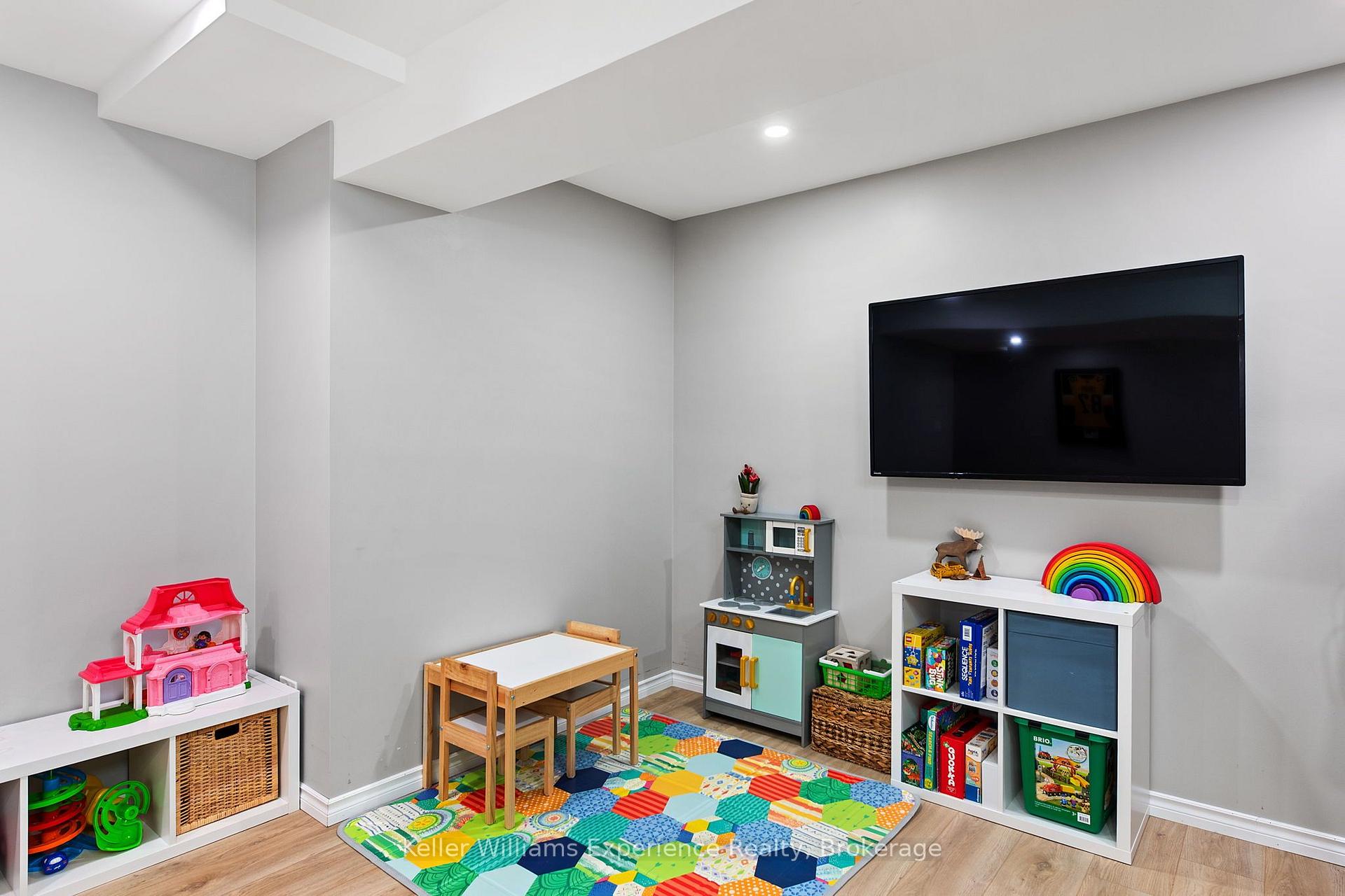 Photo 26 of 98 Anderson Crescent, Tay, Victoria Harbour — HOMEH