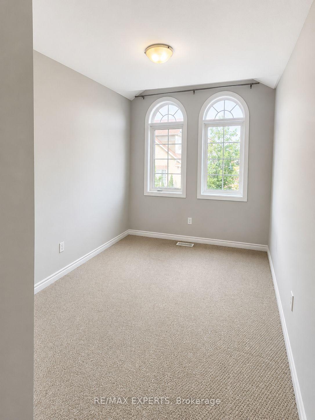 Photo 5 of Unit 106, 48 C Line, Orangeville — HOMEH