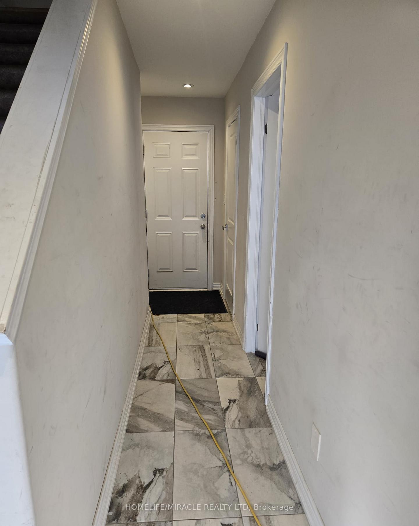 Photo 11 of Unit 27, 1 Leggott Avenue, Barrie, Painswick North — HOMEH