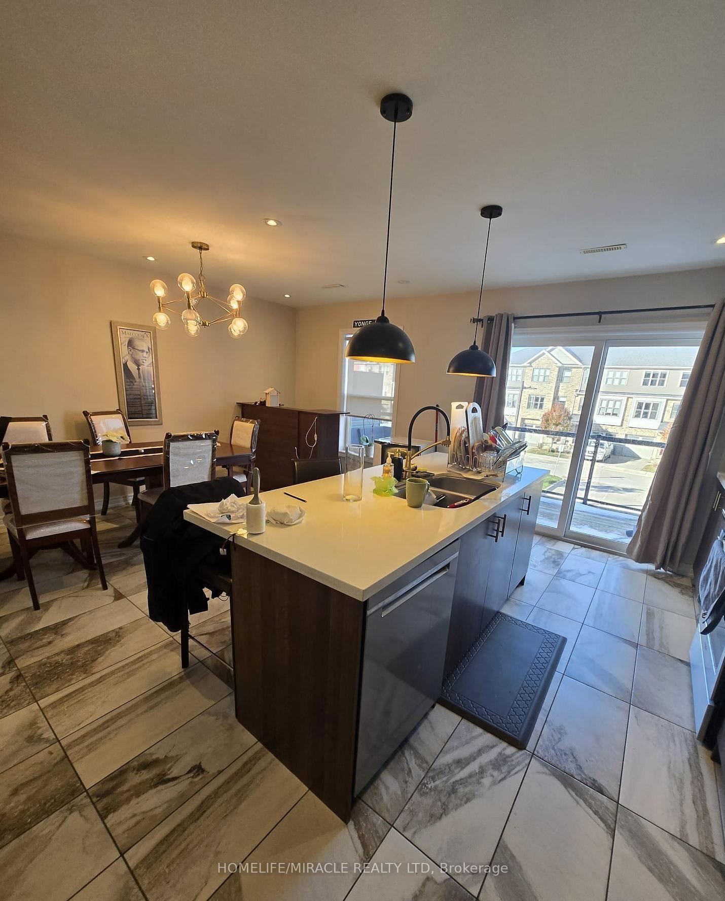 Photo 23 of Unit 27, 1 Leggott Avenue, Barrie, Painswick North — HOMEH