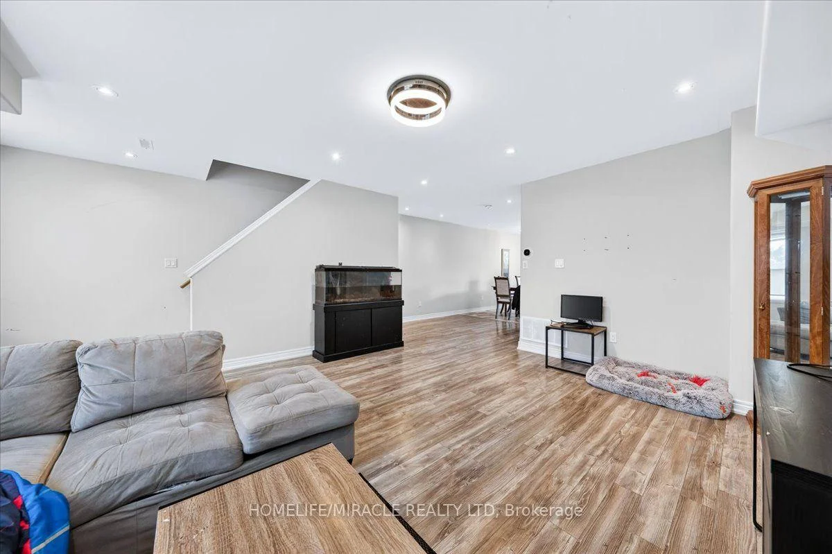 Photo 42 of Unit 27, 1 Leggott Avenue, Barrie, Painswick North — HOMEH