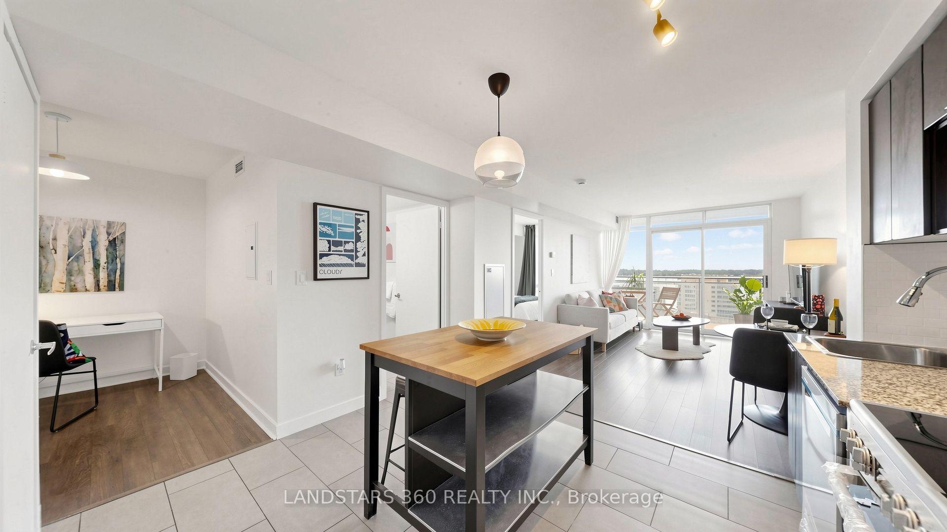 Photo 8 of Unit 1811, 15 Fort York Boulevard, Toronto, Waterfront Communities — HOMEH