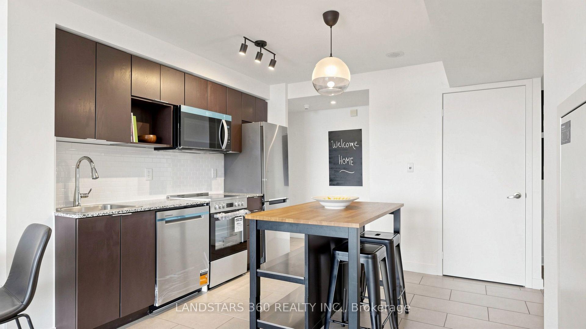 Photo 9 of Unit 1811, 15 Fort York Boulevard, Toronto, Waterfront Communities — HOMEH