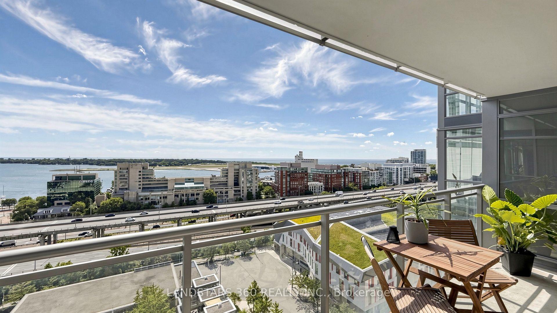 Photo 13 of Unit 1811, 15 Fort York Boulevard, Toronto, Waterfront Communities — HOMEH